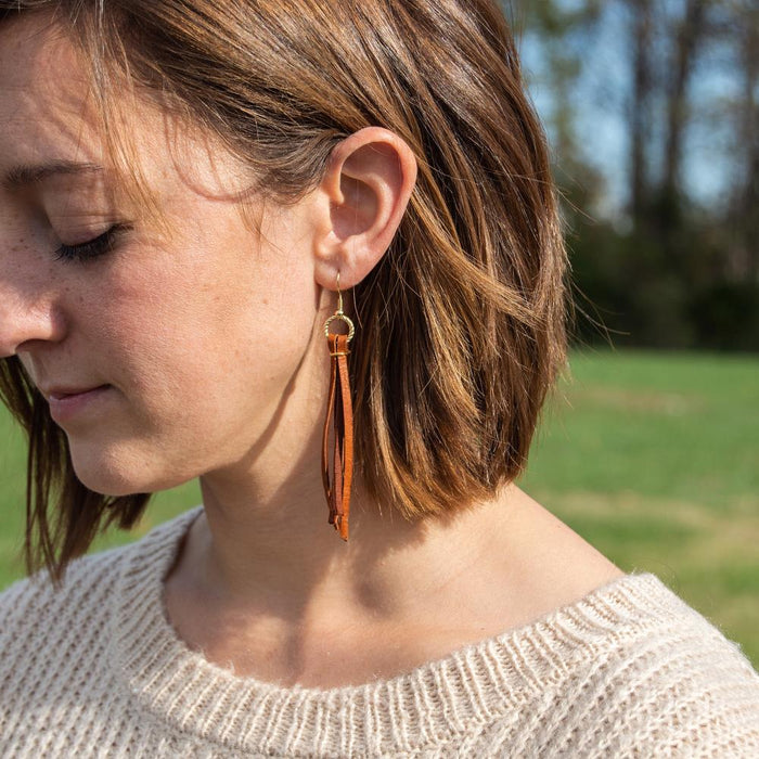 Realeather® Crafts Deerskin Lace 3/16"X2yd Packaged Saddle Tan