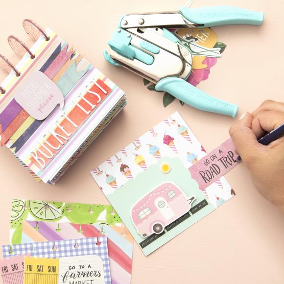 We R Memory Keepers - Crop-A-Dile Disc Power Punch Tool