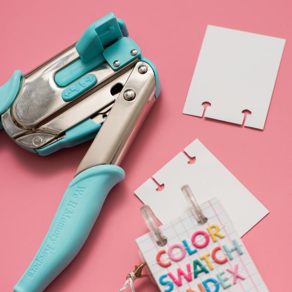 We R Memory Keepers - Crop-A-Dile Disc Power Punch Tool