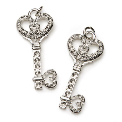 Darice – Embellishments – Rhinestone Pendant – Heart Skeleton Key – Silver