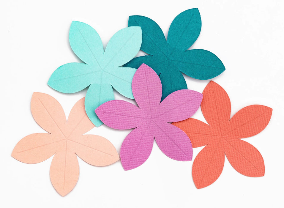 We R Memory Keepers - Embossing Punch - Tropical Flower