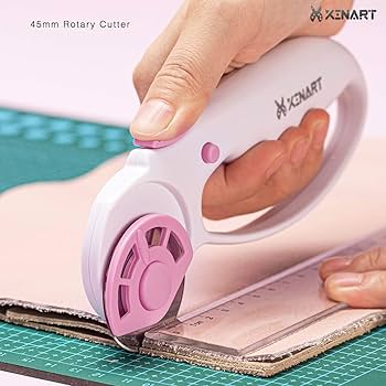 Xinart Rotary Cutter, 45 mm Size - Safety Lock Ergonomic Classic Comfort Loop - Pink