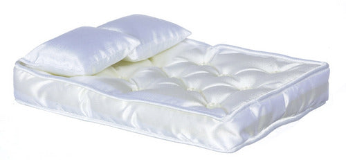 Doodles - Town Square Miniatures - White mattress with pillows