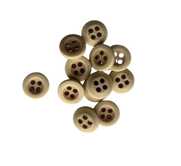 Balt - Teddy Four Hole Buttons - Small - Natural Light Tan - 12pc