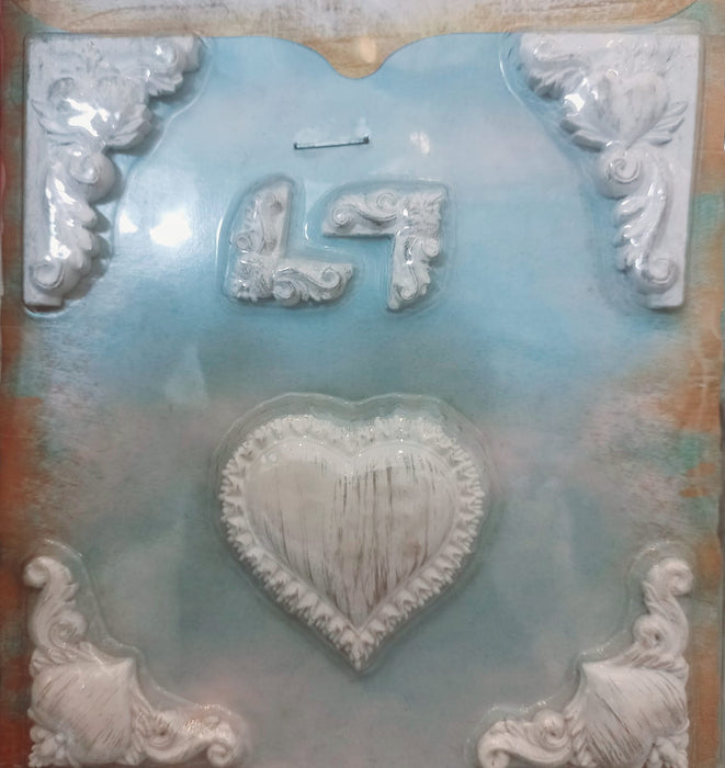 Prima Marketing - Resin Embellishments - Lace Heart 7pc