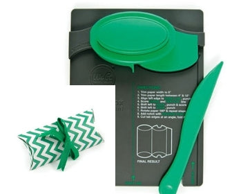 We R Memory Keepers - Pillow Box Punch Board (Green)