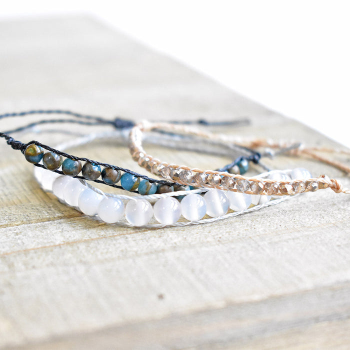 Tying Station, acrylic construction, with extra foam attachment, 3 in x 11.75 in, 7.62 cm x 29.8 cm